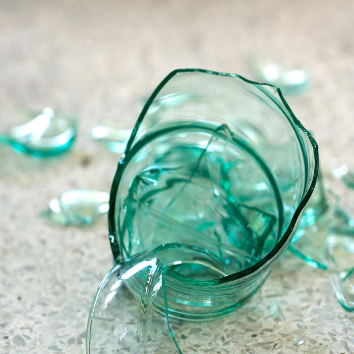 Glas zerbrochen während der Ausbildung Glasbranche