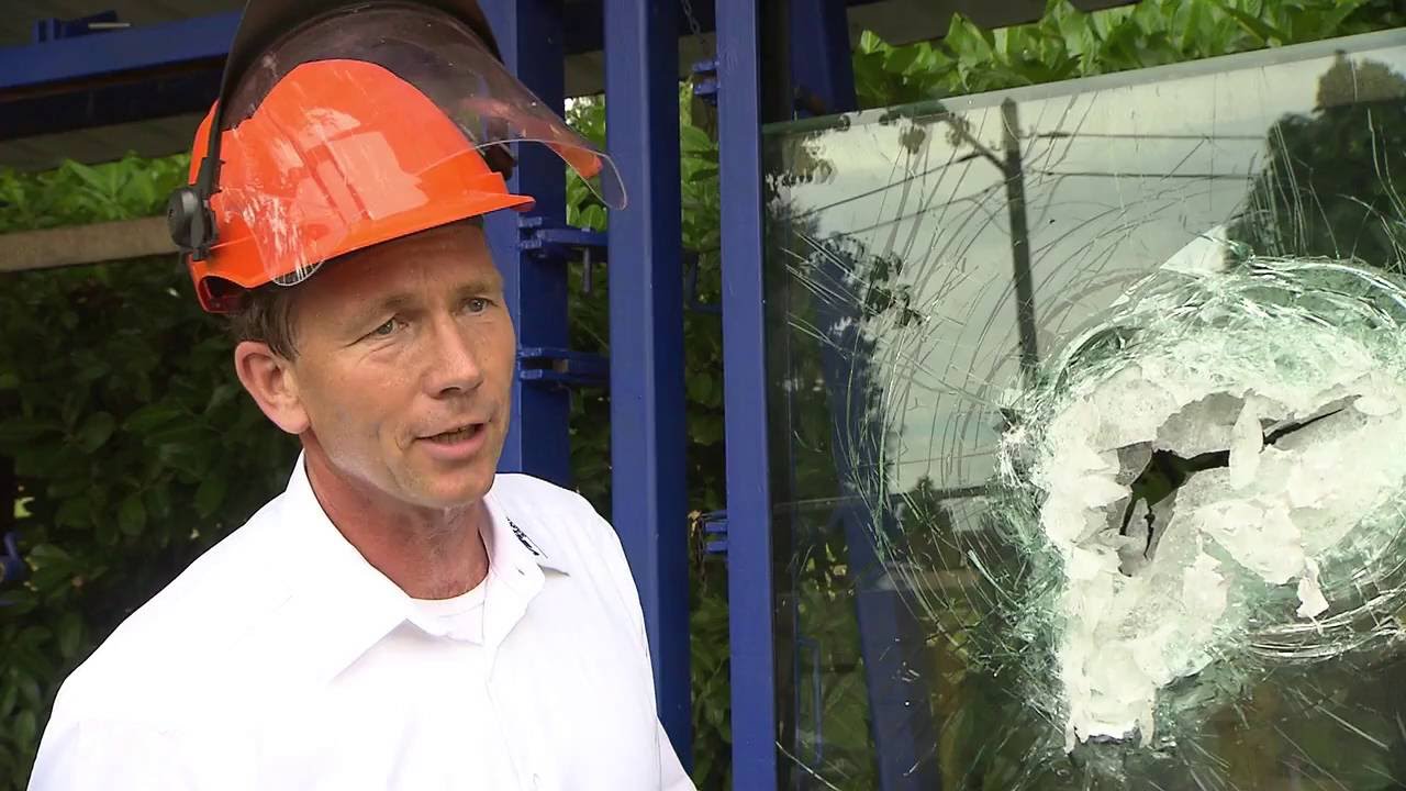 Vorschaubild zu YouTube-Video W wie Wissen (NDR) über Sicherheitsglas von Vetrotech Saint-Gobain